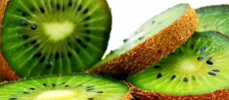 Eating Kiwis